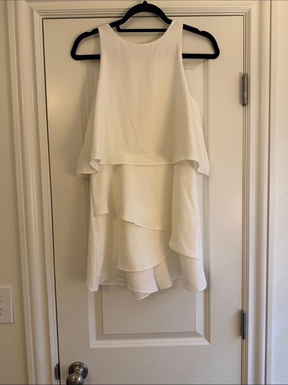 DO+BE White Layered Chiffon Cocktail Dress